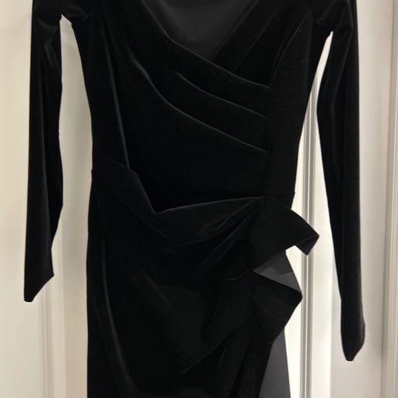 Chiara Boni V-Neck Midi Length Dress size 6 - Picture 2 of 3